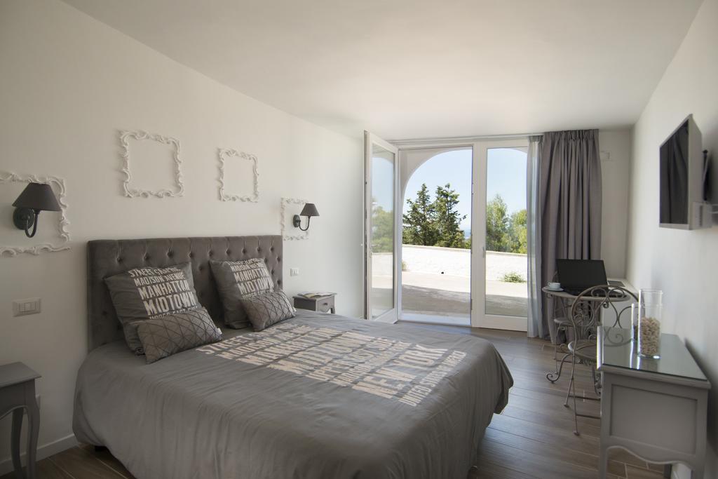 오스투니 Biancadamare B&B 외부 사진